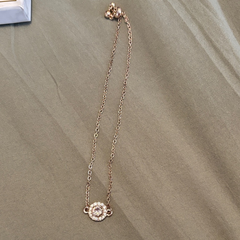 Elegant Gold bracelet with Crystal Pendant